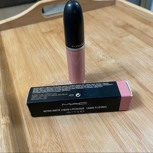 M.A.C Cosmetics Retro Matte Liquid Lipcolor Softly Rockin